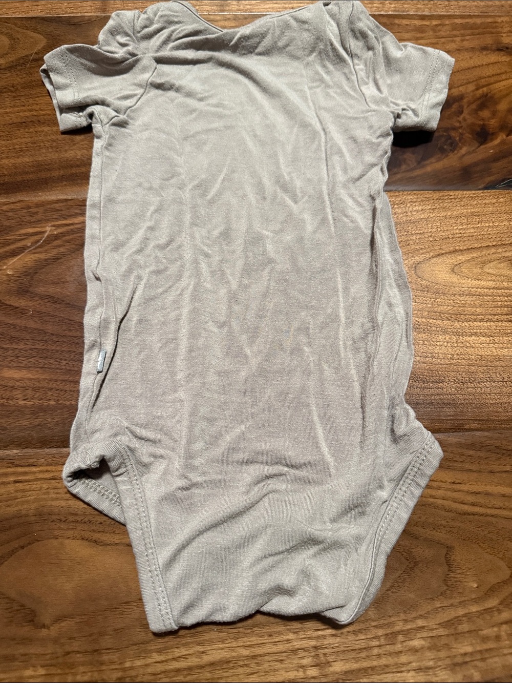 Kyte BABY Short-Sleeve One-Piece in Light Gray - Picture 4 of 4